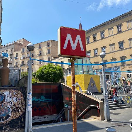 Folly Apartment Napoli Eksteriør bilde