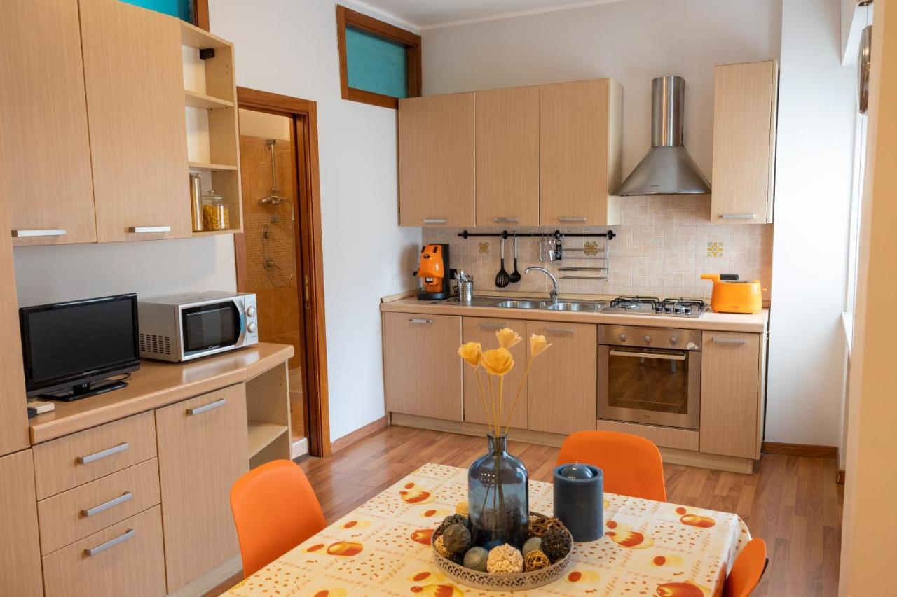 Folly Apartment Napoli Eksteriør bilde